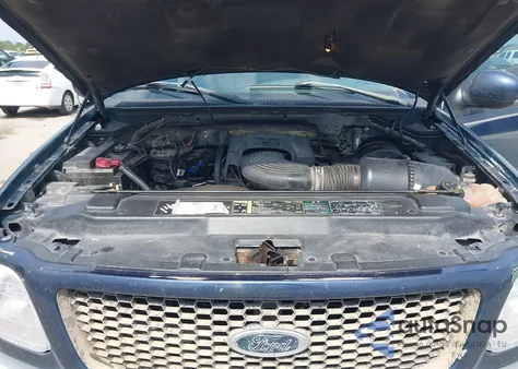 2002 Ford F-150 Lariat/Xlt from USA, damaged, VIN 1FTRW08L62KE06120